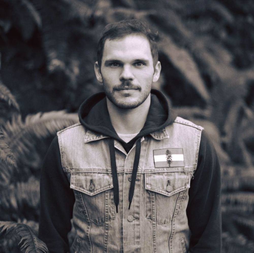 Meet your Posher, Dominic